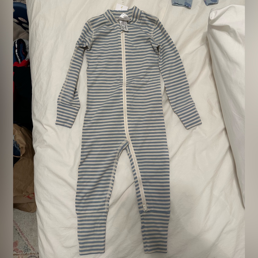 Hanna Andersson baby 2-way zip sleeper